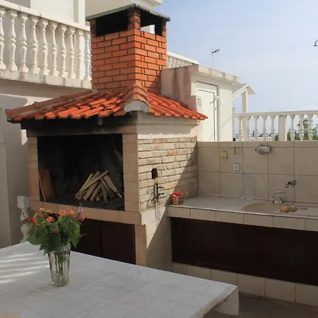 Apartman Rukavac 8837c Vis